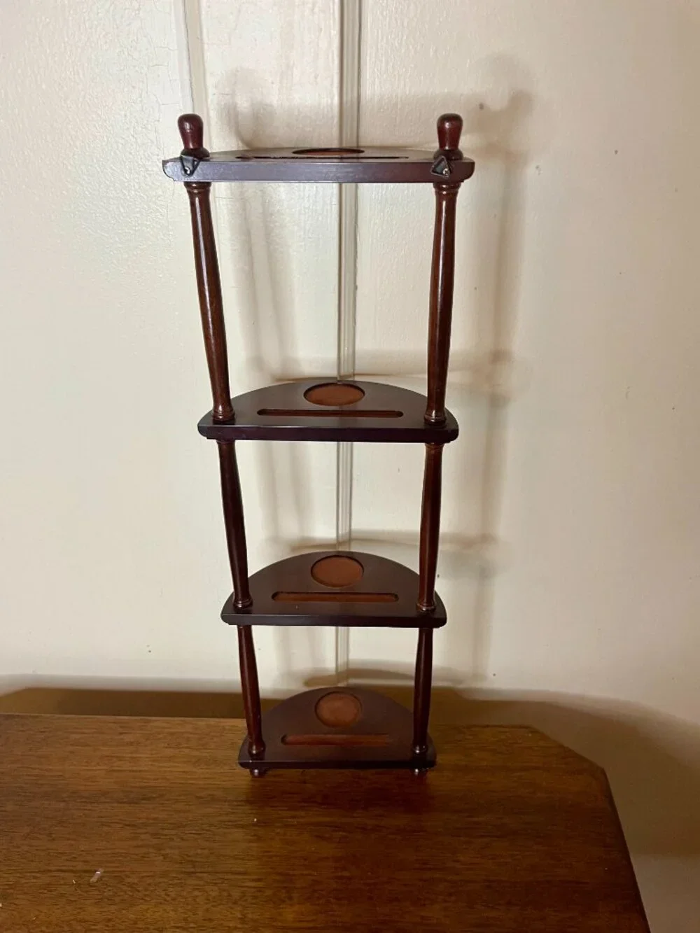 VTG Wall-Hanging Wooden Decorative Shelf by The Bombay Company 1992 18.5